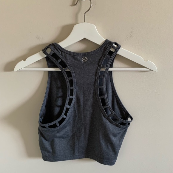 Forever 21 Grey Cropped Workout Top Size XS